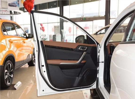 东风风神AX4 2018款 1.6L DCT潮尚型天窗版 车厢座椅   前门板