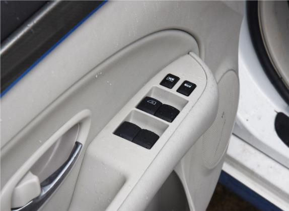 东风风神E70 2018款 超睿版 车厢座椅   门窗控制