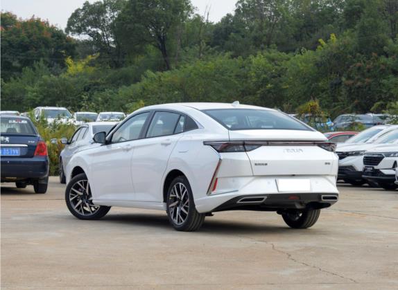 奕炫 2020款 230T 自动炫酷赛道版 外观   斜后
