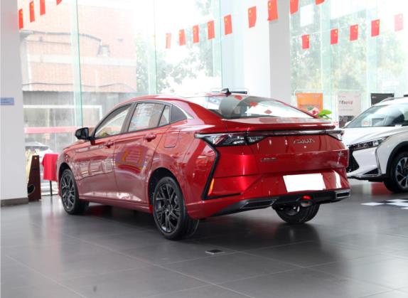 奕炫 2020款 230T 自动炫酷赛道骑士版 外观   斜后