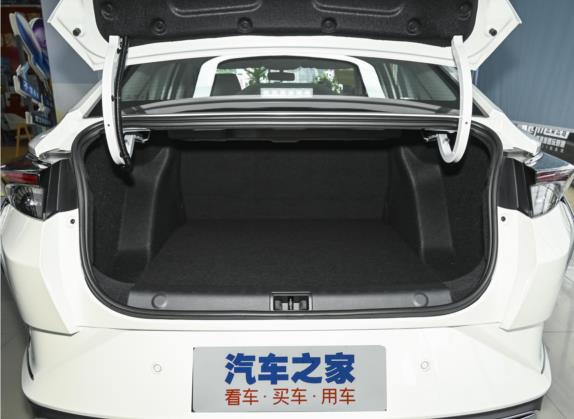 奕炫 2021款 230T 自动荣耀版 车厢座椅   后备厢