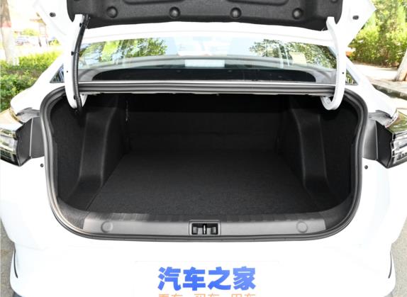 奕炫 2023款 1.5L 自动荣耀版 车厢座椅   后备厢