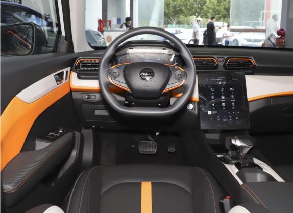 奕炫 2023款 马赫版 1.5L 自动追影版 中控类   驾驶位