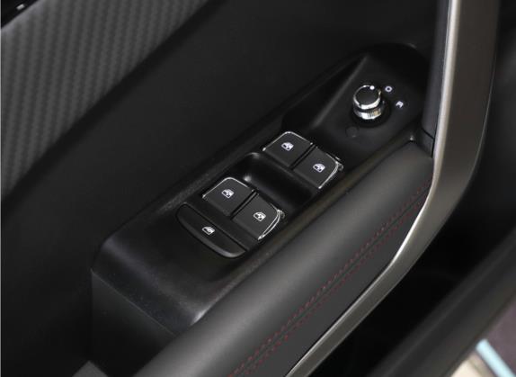 奕炫GS 2021款 230T 自动追星版 车厢座椅   门窗控制