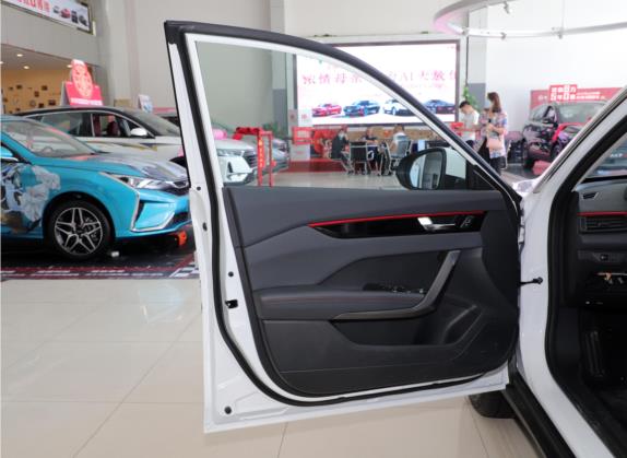 奕炫GS 2021款 230T 自动追月版 车厢座椅   前门板