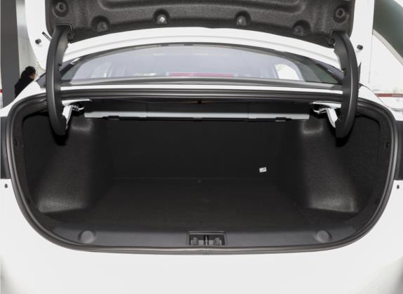 奕炫MAX 2021款 1.5T 超酷潮爸版 车厢座椅   后备厢
