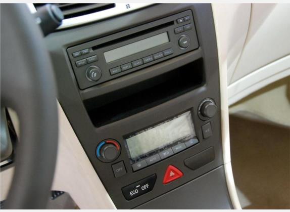 东风风神S30 2009款 1.6L 自动尊贵型 中控类   中控台