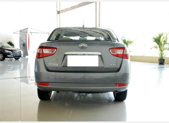 东风风神S30 2009款 1.6L 自动尊雅型 外观   正后