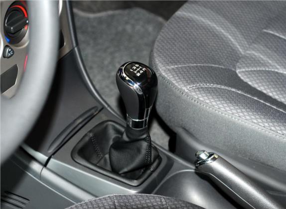 东风风神S30 2011款 1.6L 手动尊雅型 中控类   挡把