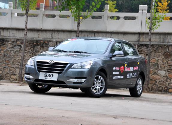 东风风神S30 2011款 1.6L 手动尊贵型