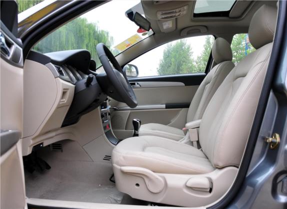 东风风神S30 2011款 1.6L 手动尊贵型 车厢座椅   前排空间