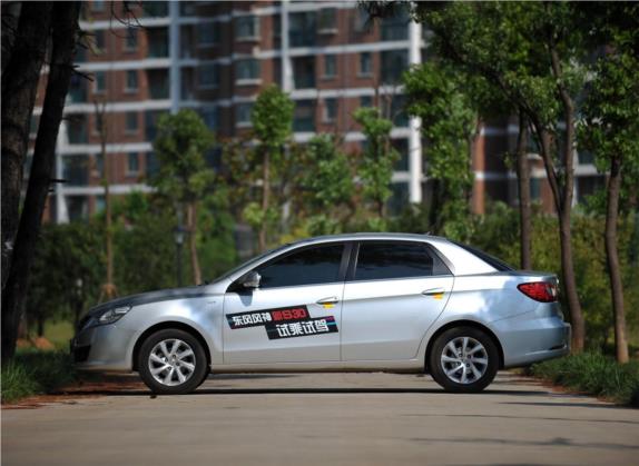东风风神S30 2013款 1.5L 手动尊贵型 外观   正侧