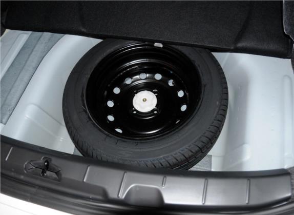 东风风神S30 2014款 1.5L 手动感恩版 其他细节类   备胎