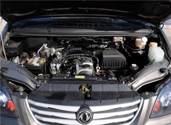 菱智 2013款 M3 1.6L 7座标准型 其他细节类   发动机舱