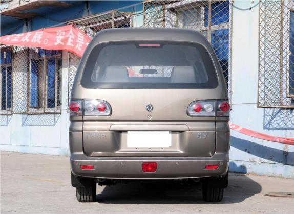 菱智 2013款 M3 1.6L 7座标准型 外观   正后