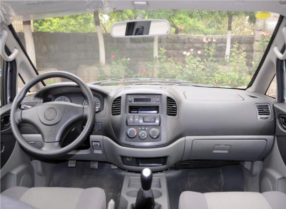菱智 2013款 V3 1.5L 7座舒适型 中控类   中控全图
