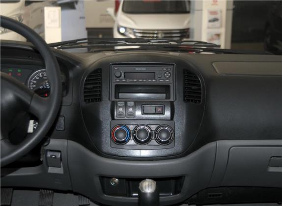 菱智 2014款 M3 1.6L 7座舒适型 中控类   中控台