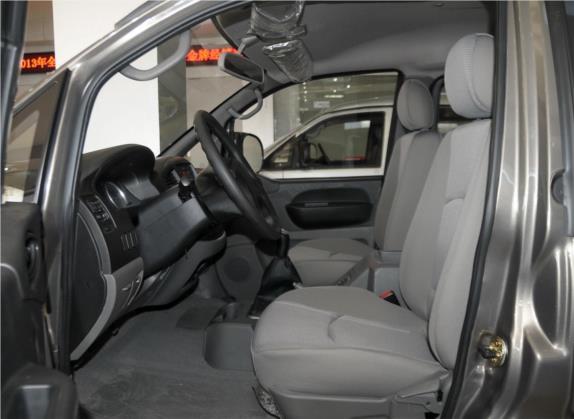 菱智 2014款 M3 1.6L 7座舒适型 车厢座椅   前排空间