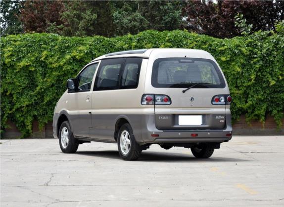 菱智 2015款 M3 1.6L 7座豪华型 外观   斜后