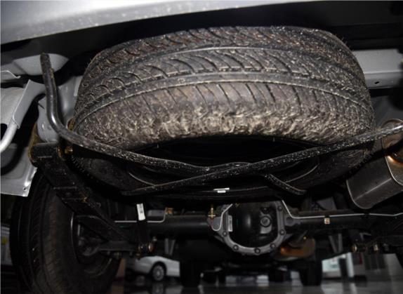 菱智 2015款 V3 1.5L 7座标准型 其他细节类   备胎