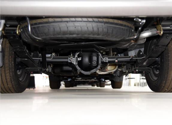 菱智 2015款 M5 Q3 2.0L 7座长轴舒适型 其他细节类   后悬架
