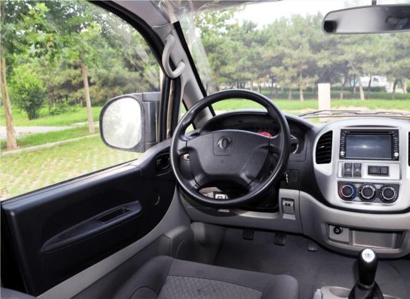 菱智 2015款 M5 Q7 2.0L 7座长轴舒适型 中控类   驾驶位