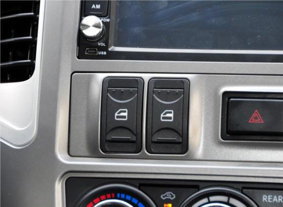 菱智 2015款 M5 Q7 2.0L 7座长轴舒适型 车厢座椅   门窗控制