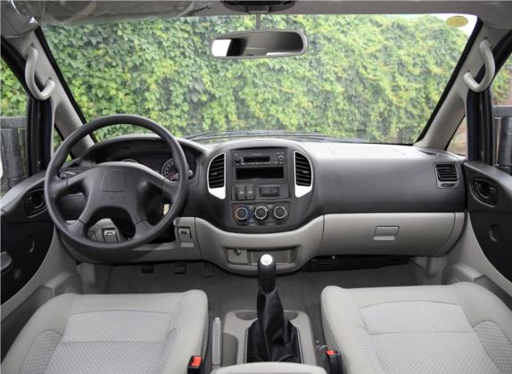 菱智 2015款 V3 1.6L 7座舒适型 中控类   中控全图