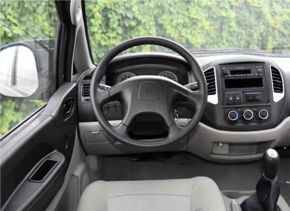 菱智 2015款 V3 1.6L 7座舒适型 中控类   驾驶位
