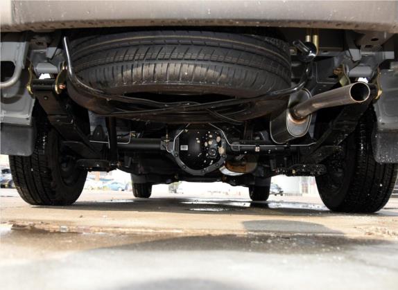 菱智 2015款 V3 1.6L 7座舒适型 其他细节类   后悬架