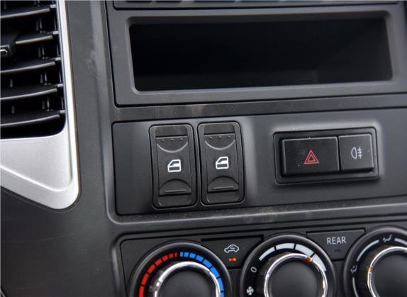 菱智 2016款 M3 1.6L 7座标准型 国V 车厢座椅   门窗控制