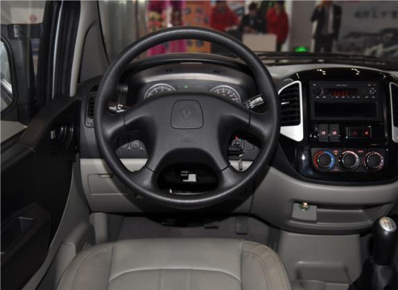 菱智 2016款 M3 1.6L 7座舒适型 国V 中控类   驾驶位