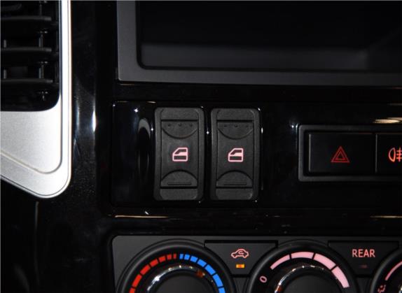 菱智 2016款 M3 1.6L 7座舒适型 国V 车厢座椅   门窗控制