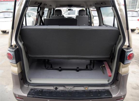 菱智 2016款 M3L 1.6L 9座舒适型 车厢座椅   后备厢