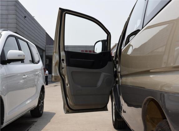 菱智 2016款 M3L 1.6L 9座豪华型 车厢座椅   前门板