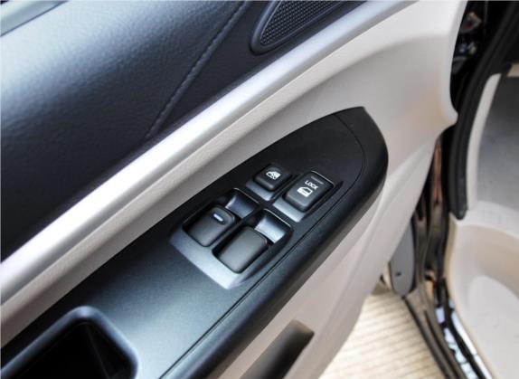 菱智 2017款 M5 2.0L 豪华型 车厢座椅   门窗控制