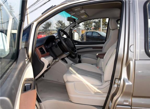 菱智 2017款 M5 1.6L 标准型 车厢座椅   前排空间