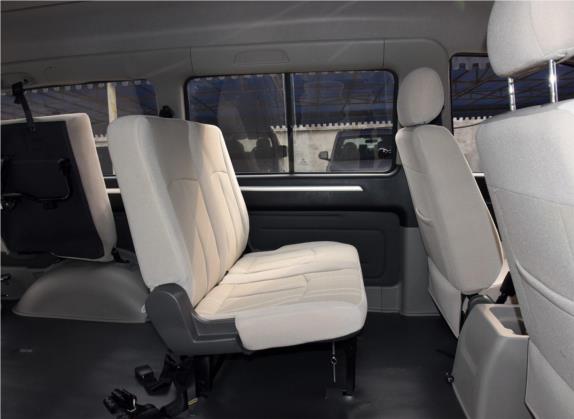 菱智 2017款 M3L 1.6L 7座标准型 车厢座椅   后排空间