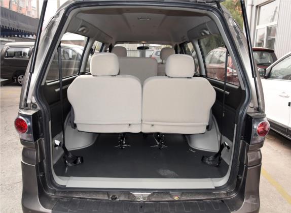 菱智 2017款 M3L 1.6L 7座标准型 车厢座椅   后备厢