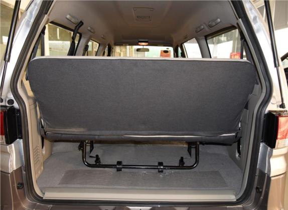 菱智 2017款 M3L 1.6L 9座舒适型 车厢座椅   后备厢
