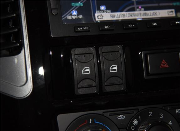 菱智 2017款 M3L 1.6L 7座豪华型 车厢座椅   门窗控制