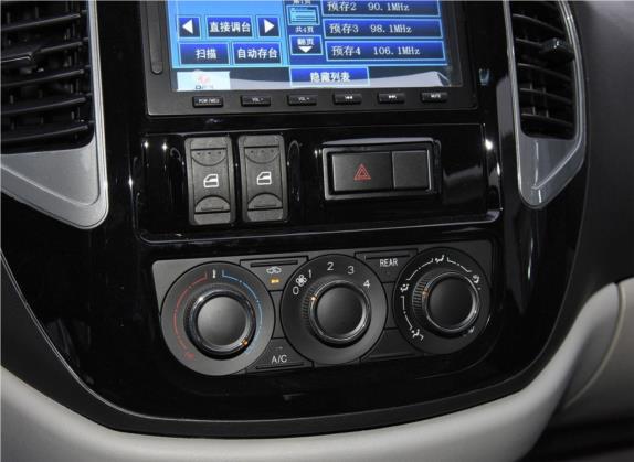 菱智 2017款 M3L 1.6L 9座豪华型 车厢座椅   门窗控制