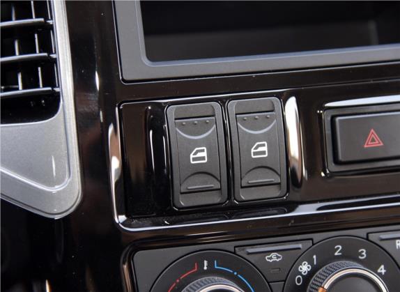 菱智 2017款 M3L 2.0L 7座标准型 车厢座椅   门窗控制