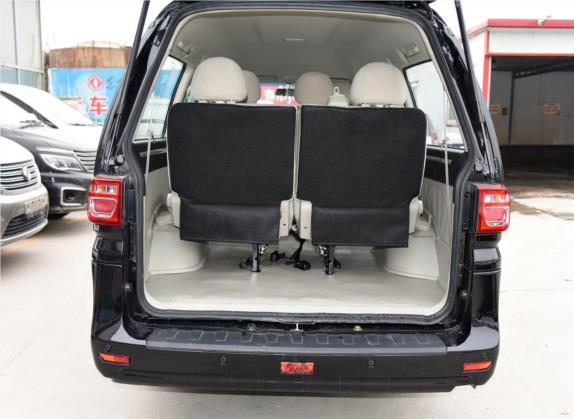 菱智 2017款 M5L 1.6L 7座标准型 车厢座椅   后备厢