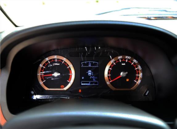 菱智 2017款 M5L 1.6L 9座舒适型 中控类   仪表盘