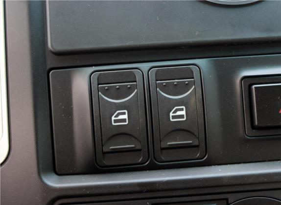 菱智 2018款 M3 1.5L 7座标准型 车厢座椅   门窗控制