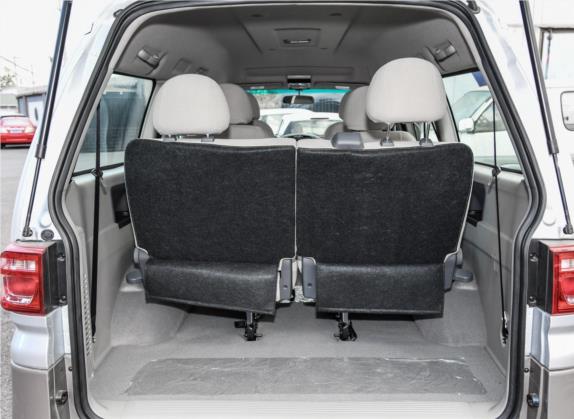 菱智 2018款 M3L 1.6L 7座舒适型 车厢座椅   后备厢