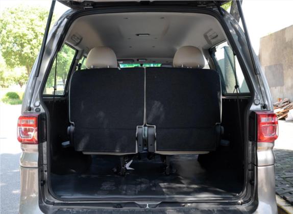 菱智 2019款 M3L 2.0L 7座标准型 车厢座椅   后备厢