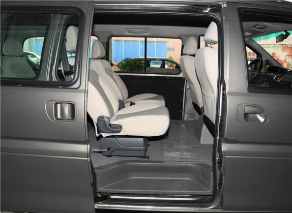 菱智 2019款 M3L 1.6L 7座标准型 车厢座椅   后排空间