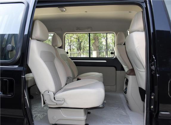 菱智 2019款 M5L 1.6L 7座标准型 国VI 车厢座椅   后排空间